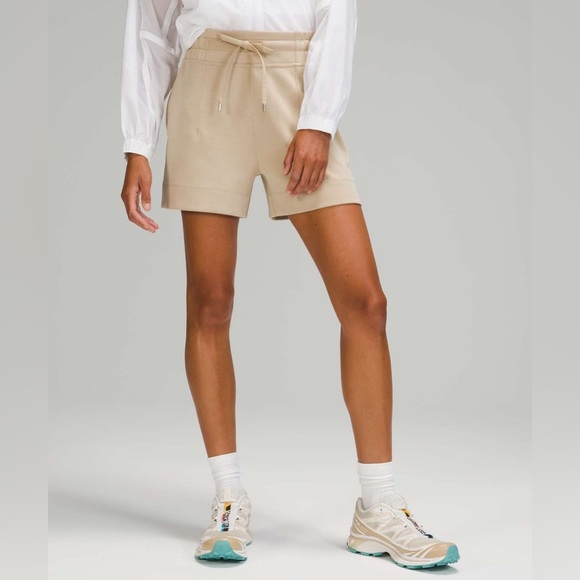 Lululemon Soft Ambitions High-Rise Short 4" - Picture 1 of 6